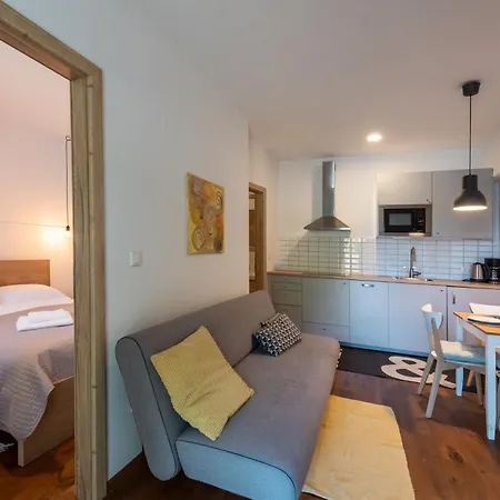 Apartment Next To The - Inrika Ika