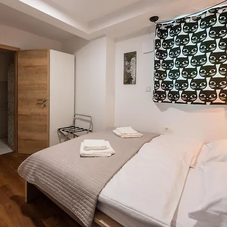 Apartment Next To The - Inrika
